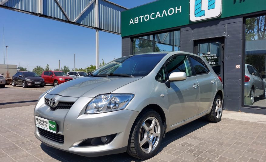 Toyota Auris, 2008 год