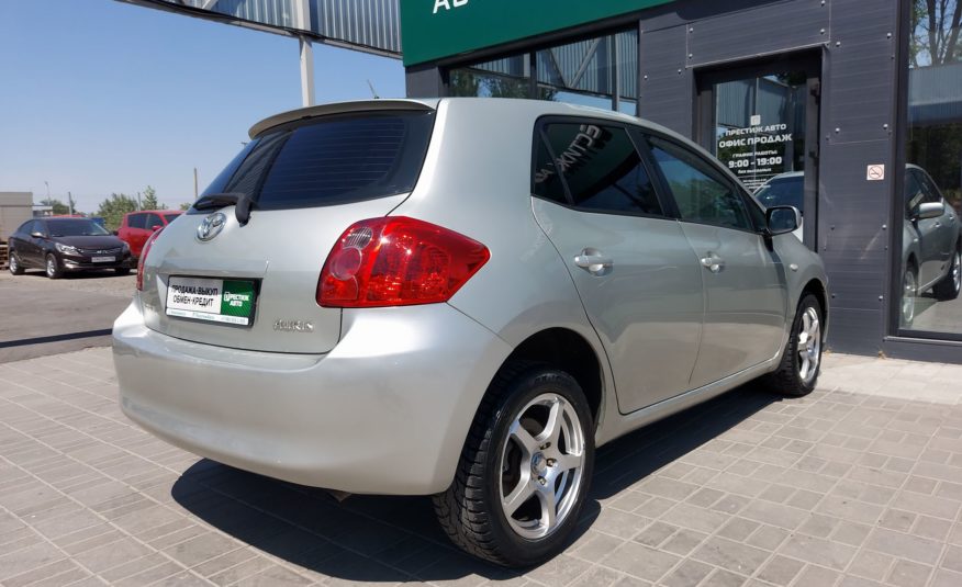 Toyota Auris, 2008 год