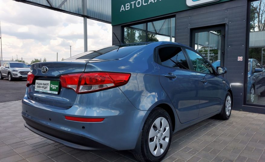 Kia Rio, 2015 год