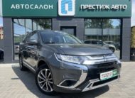 Mitsubishi Outlander, 2019 год