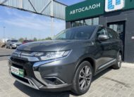 Mitsubishi Outlander, 2019 год