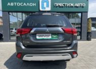 Mitsubishi Outlander, 2019 год